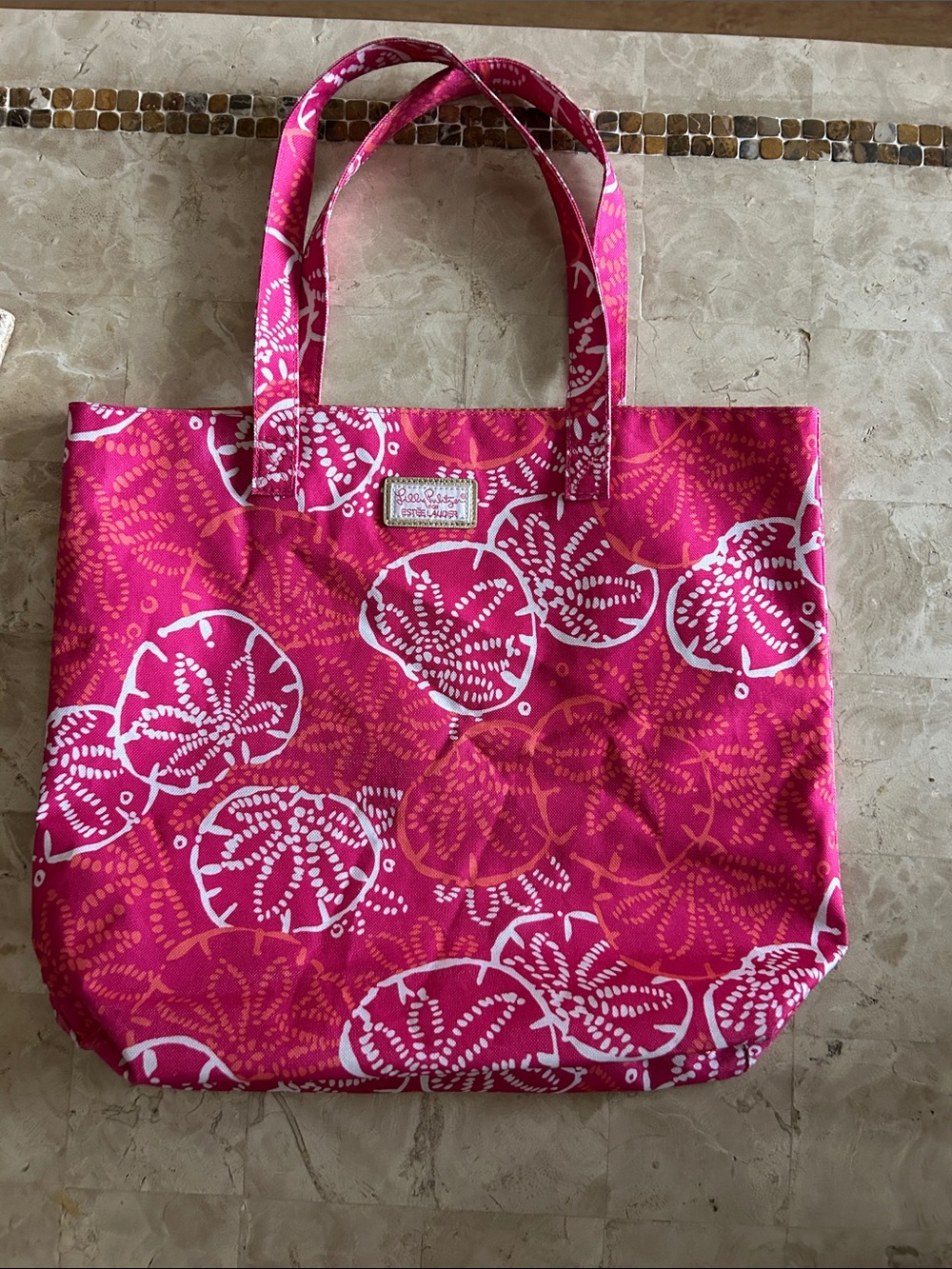 LILLY PULITZER FOR ESTEE LAUDER TOTE BAG, Sand Dollar Pattern.